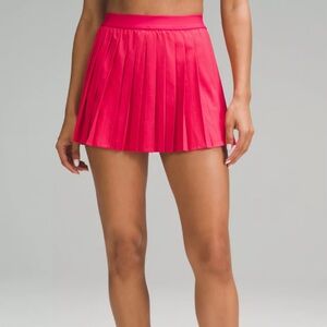 Lululemon Athletica Vibrant Pink Pleated Skirt